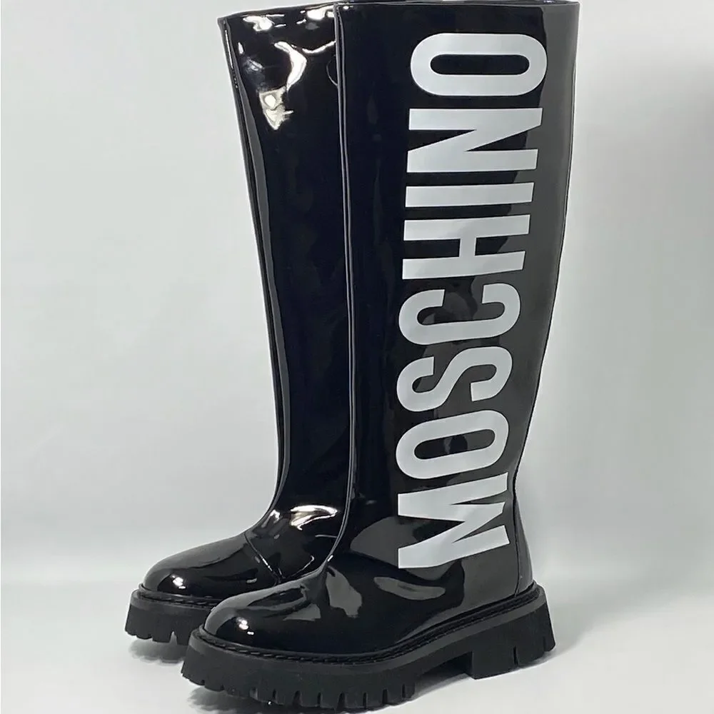 Moschino never worn